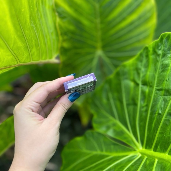 BNIB Urban Decay Moondust Eyeshadow • Lithium - Picture 4 of 13